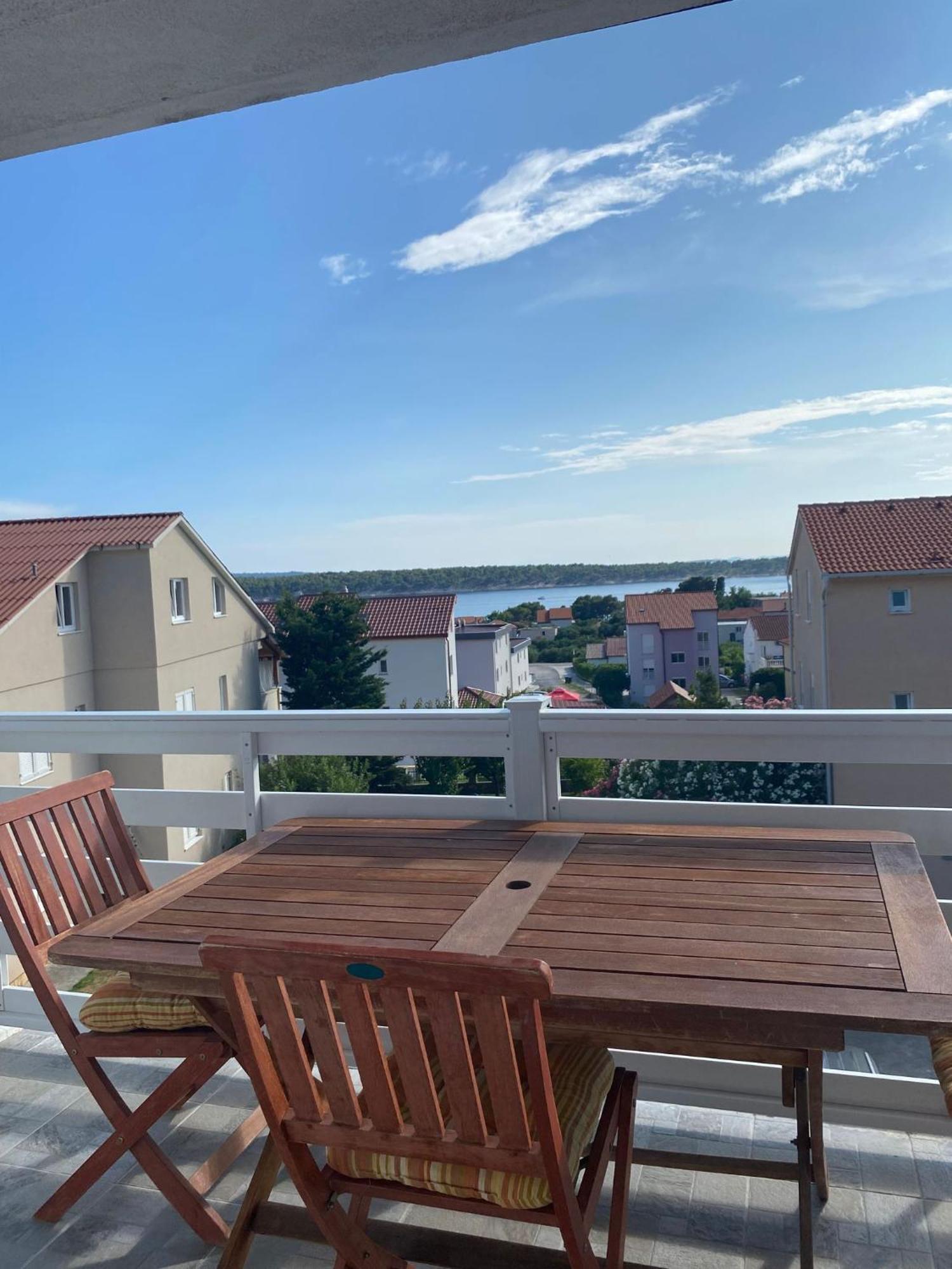 Apartments Olea Раб Екстер'єр фото